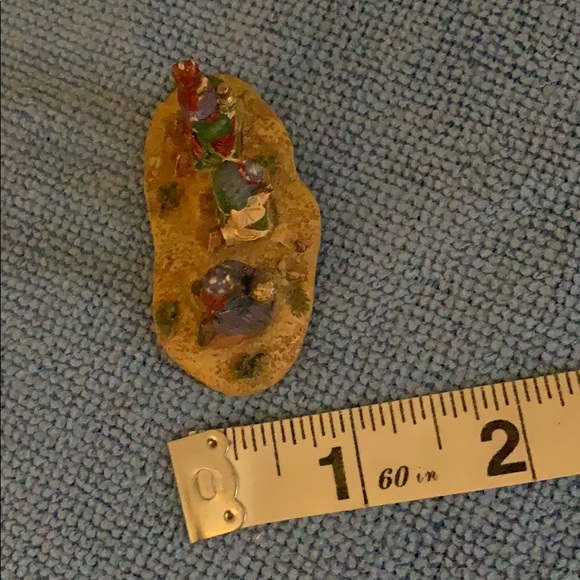 3 wise men Hawthorne Nativity Figurine decoration - Picture 10 of 16